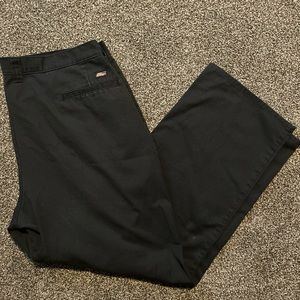Genuine Dickies black Dickies work pants size 40X30 no flaws/stains preowned